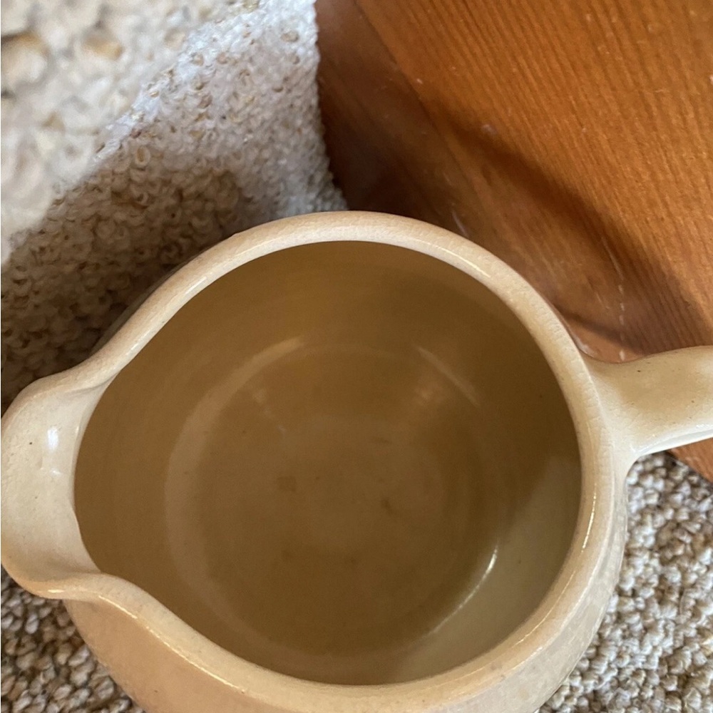 Vintage Casey Stoneware Blue and Cream Duck Art Pitcher EUC!! - Picture 4 of 16